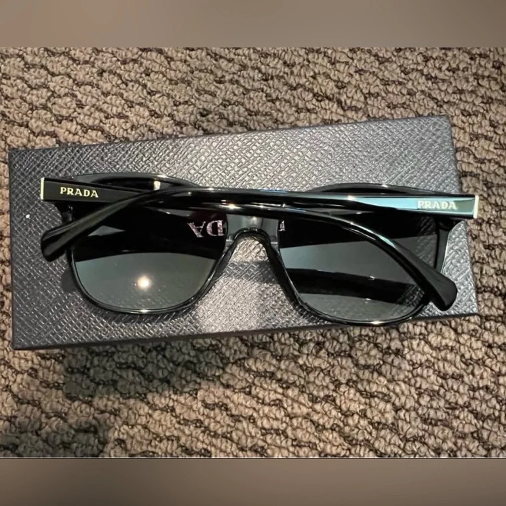 Prada Elegant Black Sunglasses for Women Style SPR 010 - Picture 4 of 8